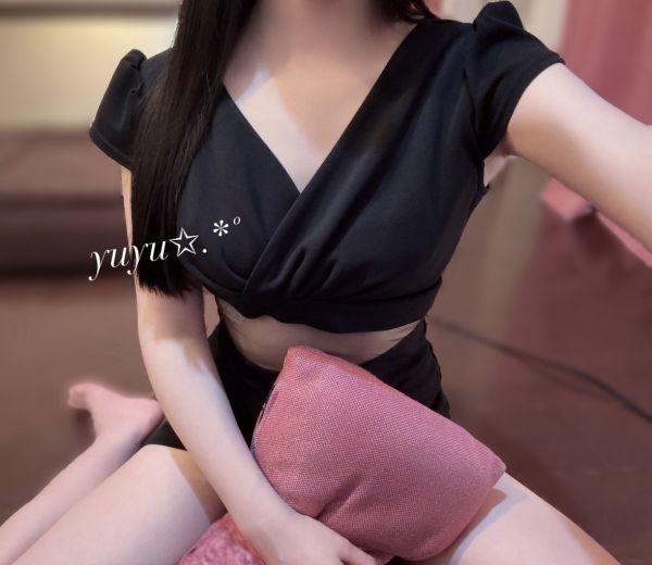 ゆゆに会いに来てくださる優しいお兄様いませんか？🥺